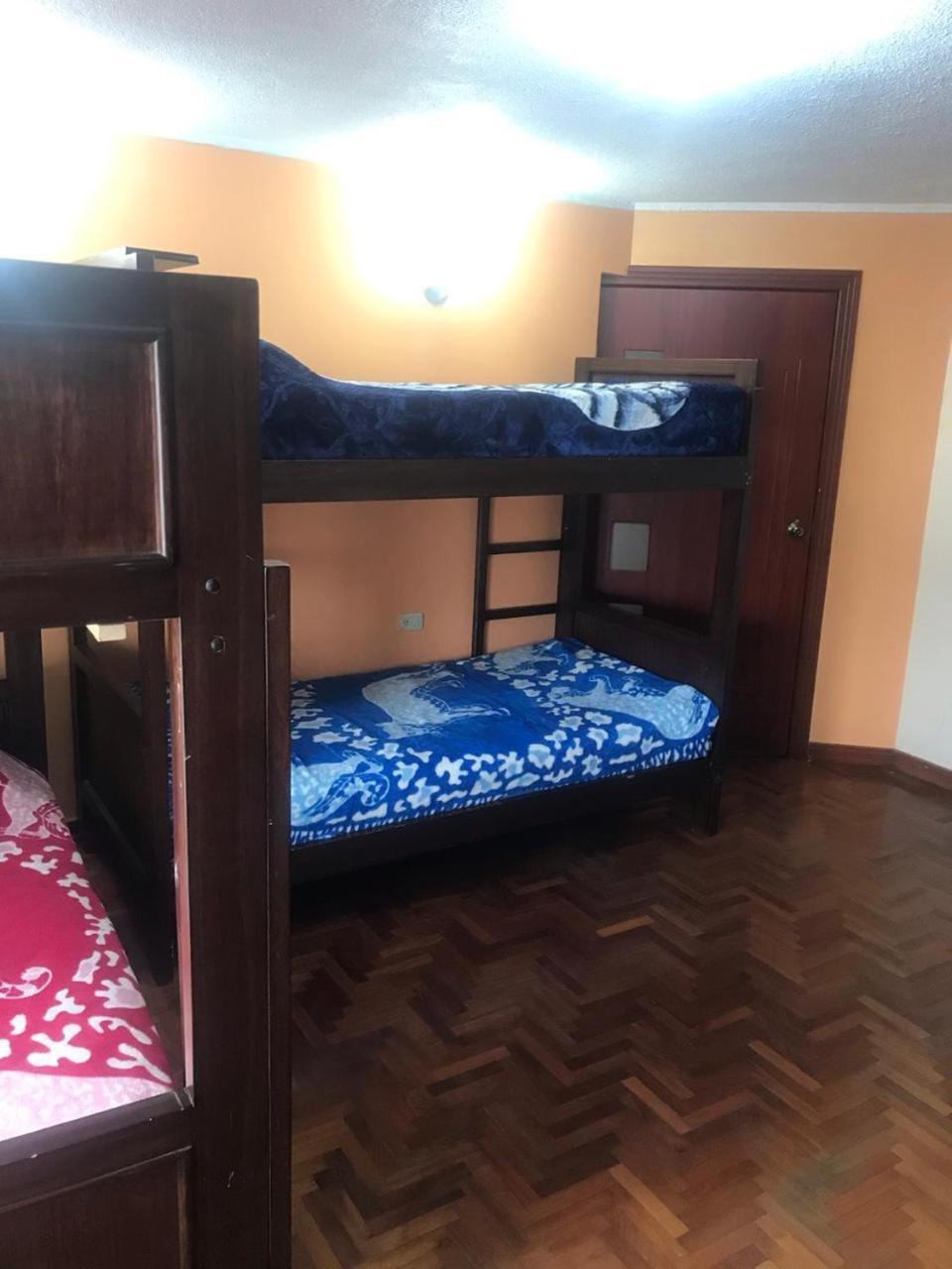 Hostel Tierra De Fuego Latacunga Kültér fotó